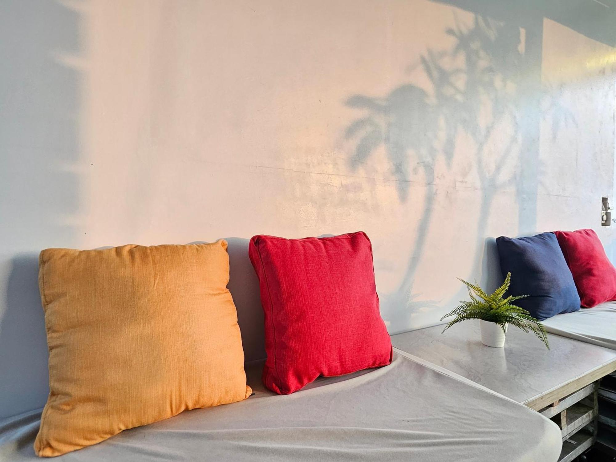 舞浪海景旅店 Otel Xiaoliuqiu Dış mekan fotoğraf